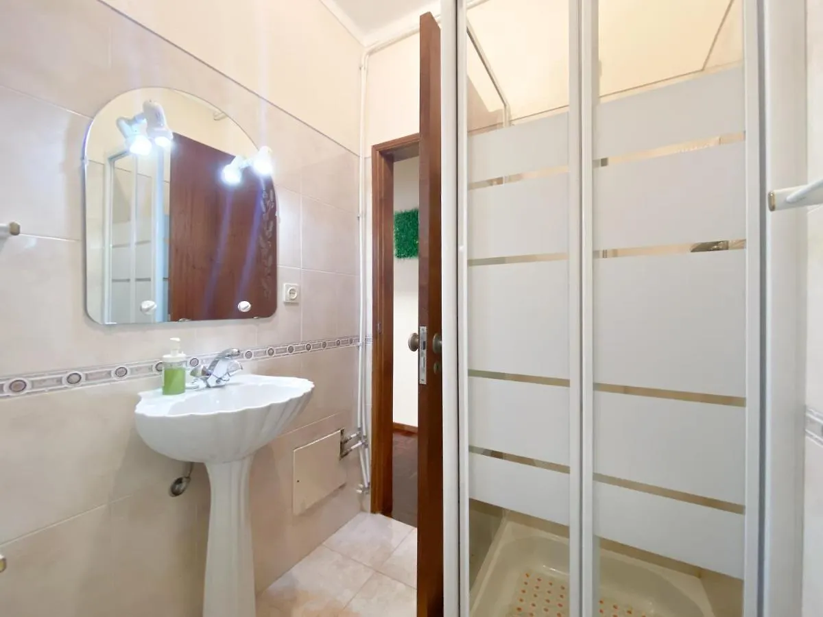 Central Apartment Near The Beaches #1922 라고스